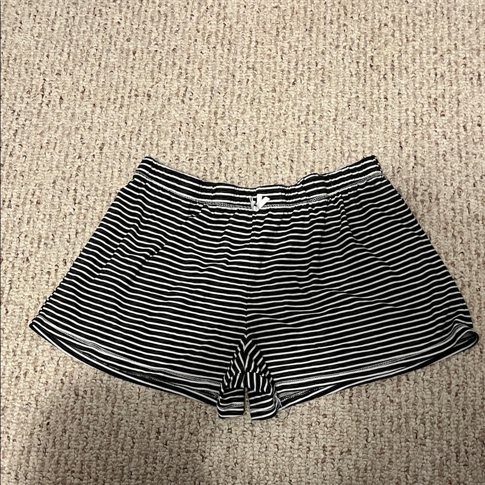 Jaclyn Intimates Black and White Striped Women's pajama Shorts size M